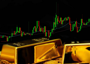 Gold Breaks Above Summer Range, Eyes Year-End Rally